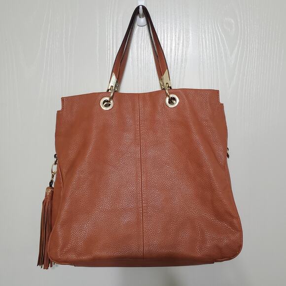 Steve Madden Large Camel Cognac Tote Outside Zip Pocket Gold Hardware - Picture 4 of 13